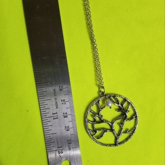 Silvertone pearl tree toggle chain necklace nature - Picture 2 of 5